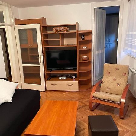 Lolly Apartment Karlovac Bagian luar foto